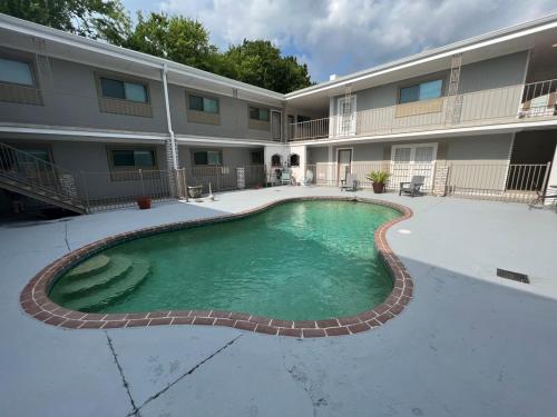 Cute 2 bedroom near LSU near อาร์โกซี้ คาสิโน บาตัน รูจ Cute 2 bedroom near LSU near อาร์โกซี้ คาสิโน บาตัน รูจ