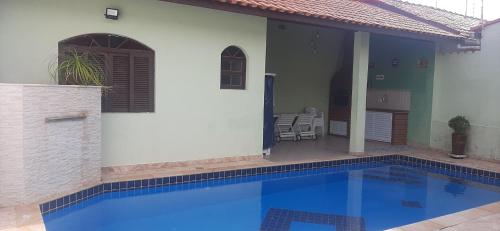 Casa de Praia com piscina - Itanhaem in 雅尔丁达斯帕尔梅拉斯 Casa de Praia com piscina - Itanhaem in 雅尔丁达斯帕尔梅拉斯