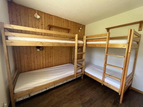 2 pieces en station centrale, 6 pers, acces piste direct, chien admis - FR-1-351-253 in La Plagne 2 pieces en station centrale, 6 pers, acces piste direct, chien admis - FR-1-351-253 in La Plagne