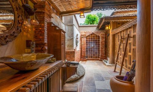 샤워실, 산티야 코팡안 리조트 앤 스파 (Santhiya Koh Phangan Resort & Spa) in 꼬팡안 샤워실, 산티야 코팡안 리조트 앤 스파 (Santhiya Koh Phangan Resort & Spa) in 꼬팡안