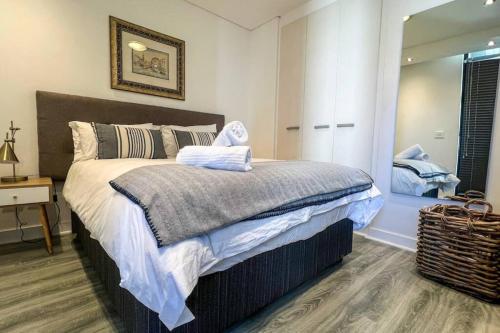 Apartment at The Decks