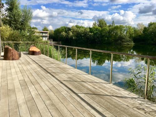 Luxury Lakeside House at Lakes by Yoo in Lechlade Luxury Lakeside House at Lakes by Yoo in Lechlade