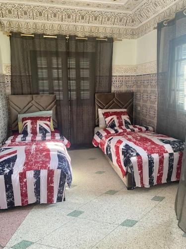 Apparemment familiale in Zitoune Apparemment familiale in Zitoune