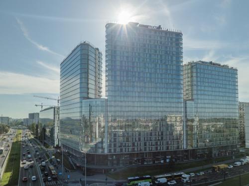 Wola Tower Residence - 2-Room Apartment and Free Parking