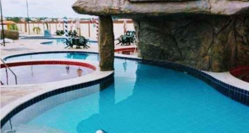 Golden Dolphin Supreme in J Jeriquara Golden Dolphin Supreme in J Jeriquara