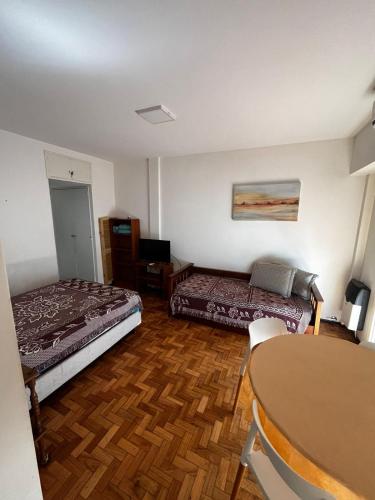 Departamento Línea B Subte Ángel Gallardo