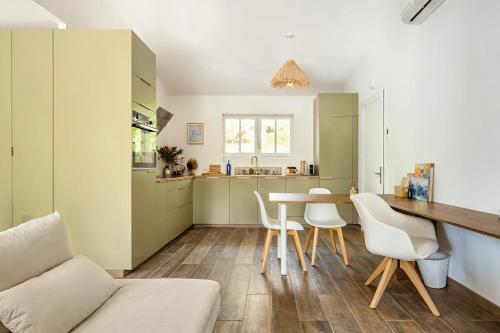 Konyha, Appt Premium environnement boise Bassin d Arcachon in Lanton Konyha, Appt Premium environnement boise Bassin d Arcachon in Lanton