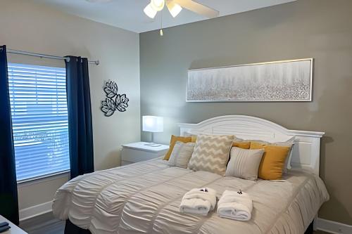 Magical 4-BR Home in Gated Community near Disney