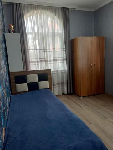 For rent 2nd floor of house