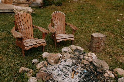Erkély/terasz, Rustic Dream Cabin at Beaverfoot in Parson (BC) Erkély/terasz, Rustic Dream Cabin at Beaverfoot in Parson (BC)