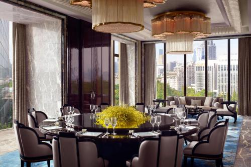 Restaurant, The St. Regis on the Bund, Shanghai near Shanghai Temple Of the Town God (Chenghung Miao) Restaurant, The St. Regis on the Bund, Shanghai near Shanghai Temple Of the Town God (Chenghung Miao)
