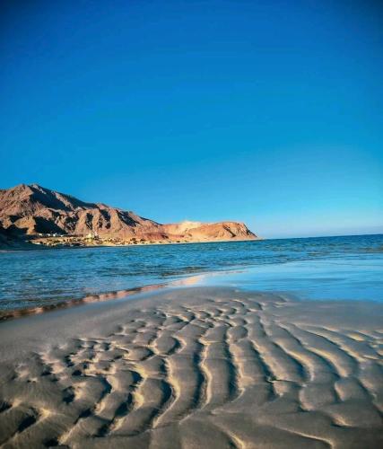 Mountain beach camp in Nuweiba Mountain beach camp in Nuweiba