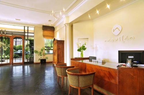 Lobby, Hotel Naguilan in Valdivia Lobby, Hotel Naguilan in Valdivia