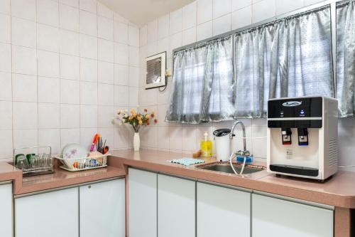 مطبخ, Nibong Tebal Beautiful Homestay Retreat with WiFi & Netflix in نيبون تيبال مطبخ, Nibong Tebal Beautiful Homestay Retreat with WiFi & Netflix in نيبون تيبال