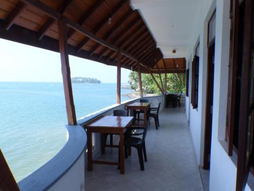 شرفة/ تراس, SunSet Guest House in وسط مدينة بيروالا شرفة/ تراس, SunSet Guest House in وسط مدينة بيروالا