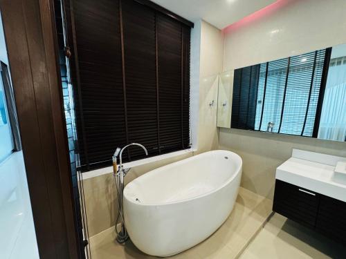 bubbelbad, Sunrise Ocean Villa 20 in Ao Por bubbelbad, Sunrise Ocean Villa 20 in Ao Por