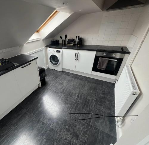 Konyha, Cosy Penthouse suite happily sleeps up to five in Ovenden Konyha, Cosy Penthouse suite happily sleeps up to five in Ovenden