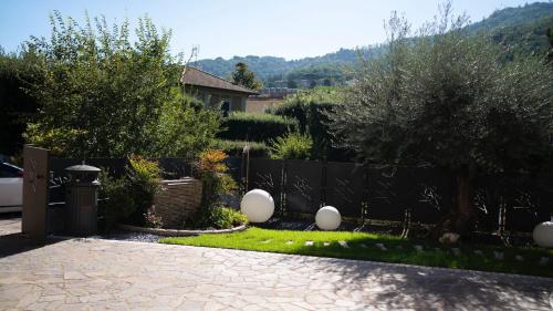 Exterior view, Casa Catone (affitta camere) in Monte Porzio Catone Exterior view, Casa Catone (affitta camere) in Monte Porzio Catone