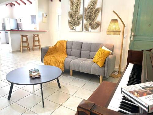 Villa Oriane Elegance Creole a 4 min du CHU et 10 min de l'Aeroport in Les Abymes Villa Oriane Elegance Creole a 4 min du CHU et 10 min de l'Aeroport in Les Abymes