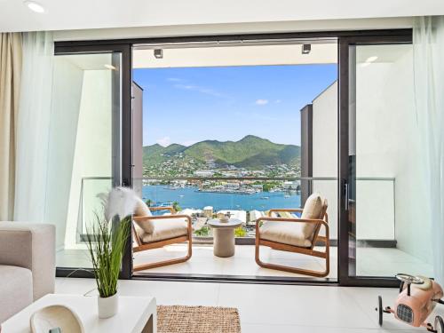 Balkon/teras, The Hills Residence in Simpson Bay Balkon/teras, The Hills Residence in Simpson Bay