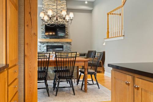 Stratton Springs Top Tier End Unit in Stratton (VT) Stratton Springs Top Tier End Unit in Stratton (VT)