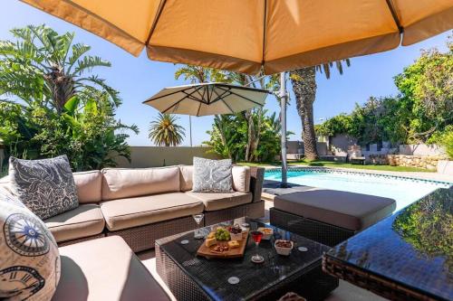 Green Point Grande - Luxury Family villa with pool & views