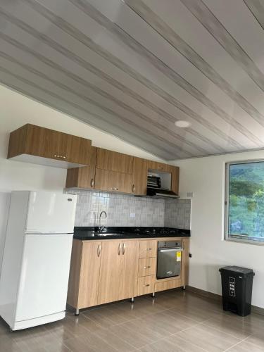 Kitchen, Quinta Las Mendoza in Jenesano Kitchen, Quinta Las Mendoza in Jenesano