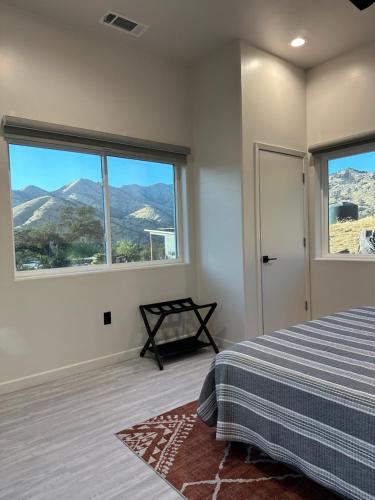 Muniz Village in Three Rivers (CA) Muniz Village in Three Rivers (CA)