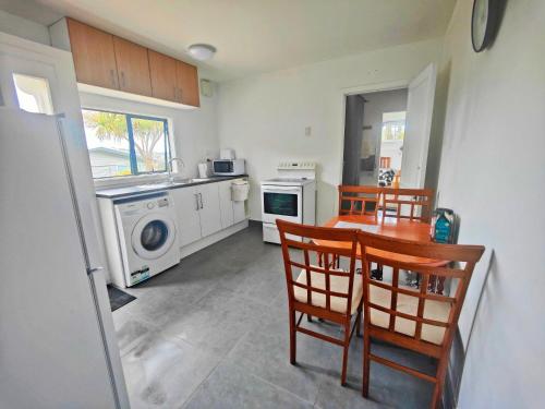 from 128 for two bedrooms property in Wellington in นอร์ท เวลลิงตัน from 128 for two bedrooms property in Wellington in นอร์ท เวลลิงตัน