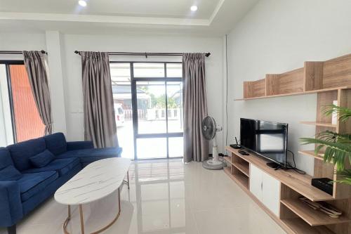 POOMe House in Nam Noi POOMe House in Nam Noi