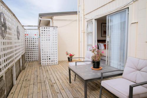 ระเบียง/ชานเรือน, Tuki Tuki Motel in ไวปูคูโร ระเบียง/ชานเรือน, Tuki Tuki Motel in ไวปูคูโร