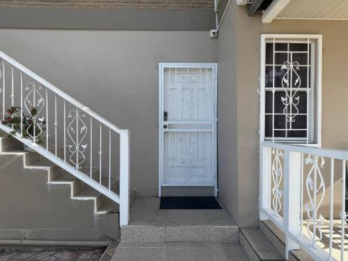 JEANOEL Chateau Cozy 2beds 1bath apartment in San Fernando JEANOEL Chateau Cozy 2beds 1bath apartment in San Fernando