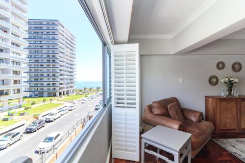 Vicmor Court 22 by CTHA