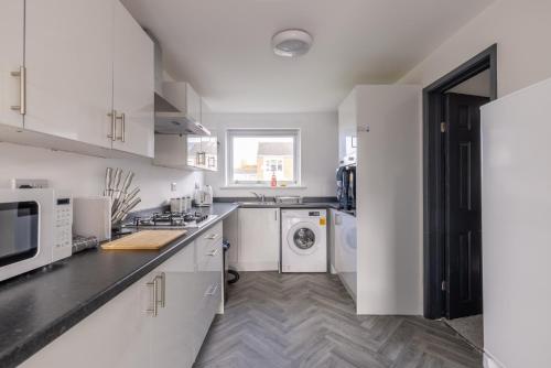 廚房, Modern 3 Bed House-Free Parking in 克拉姆靈頓伊斯特菲爾德 廚房, Modern 3 Bed House-Free Parking in 克拉姆靈頓伊斯特菲爾德