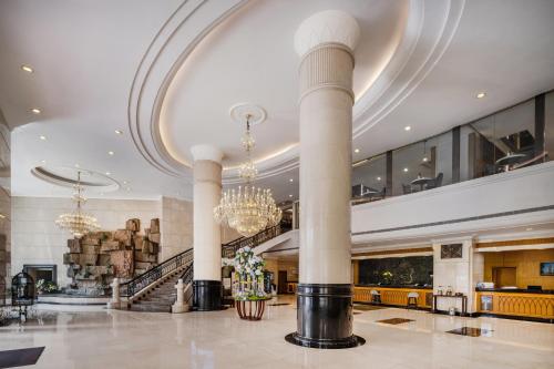 Lobby, Grand Skylight Hotel Shenzhen in Huaqiangbei Lobby, Grand Skylight Hotel Shenzhen in Huaqiangbei