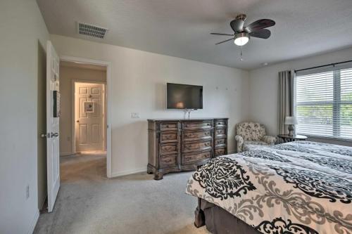 Look over Nature, Pool Home Near Disney Parks