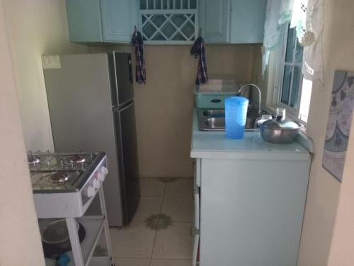 Lovely 1-Bed Cottage in St catherine Jamaica in Claremont Lovely 1-Bed Cottage in St catherine Jamaica in Claremont