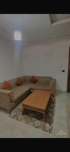 Sehr schöne Apartment Wohnung (Sehr schone Apartment Wohnung) in ไอน์ซากูอัน Sehr schöne Apartment Wohnung (Sehr schone Apartment Wohnung) in ไอน์ซากูอัน