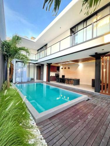 Brand New Shinta Villa Uluwatu