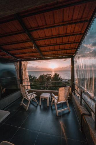 balkon/terasa, Paradise Sunset cozy sea view studio in Byblos in Jbail balkon/terasa, Paradise Sunset cozy sea view studio in Byblos in Jbail