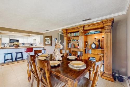 Two Springs Farm Guesthouse A in Micanopy (FL) Two Springs Farm Guesthouse A in Micanopy (FL)