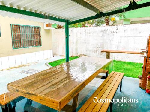 Facilities, Cosmopolitans Hostel in Ubatuba Facilities, Cosmopolitans Hostel in Ubatuba