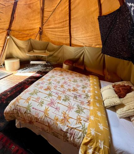 Cosy Teepee to reconnect with Nature! in St Albans Cosy Teepee to reconnect with Nature! in St Albans