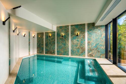 Piscina, Hotel Valedor Boutique & Spa in Busteni Piscina, Hotel Valedor Boutique & Spa in Busteni