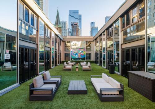 Hudson Yards Hotel in Midtown West Hudson Yards Hotel in Midtown West