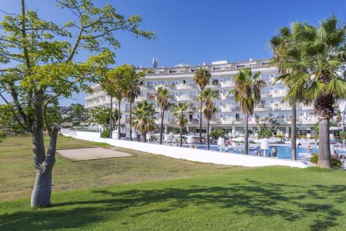 المنظر الخارجي, Hotel Mercury by ALEGRIA in Santa Susana المنظر الخارجي, Hotel Mercury by ALEGRIA in Santa Susana