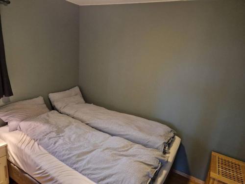 Central 3 bedroom apartment - Free parking