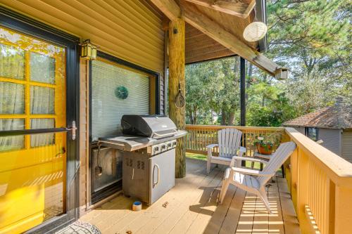 Pet-Friendly Gem with Private Dock in Deltaville! in 白石 (VA) Pet-Friendly Gem with Private Dock in Deltaville! in 白石 (VA)