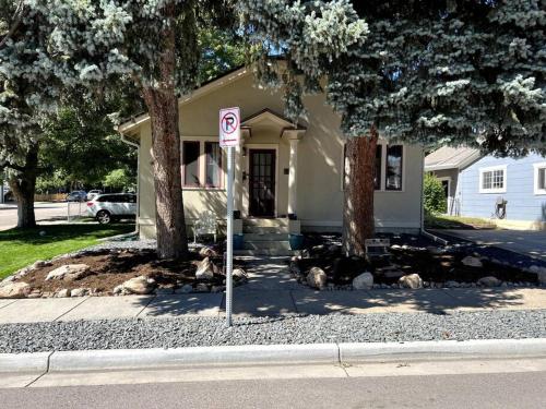 Walk to Dining Breweries and Shops Plus New Hot Tub in Louisville Walk to Dining Breweries and Shops Plus New Hot Tub in Louisville