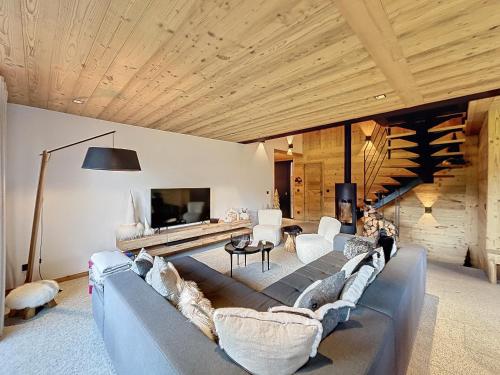 Chalet de luxe avec vue Mont Blanc et parking - FR-1-560-150 in Sallanches Chalet de luxe avec vue Mont Blanc et parking - FR-1-560-150 in Sallanches